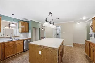 2564 Highland Park Dr, Orange, TX 77632 - Photo 16