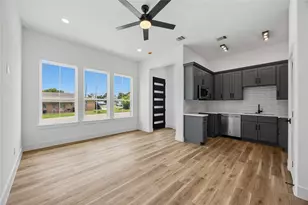 7900 Bowen St, Houston, TX 77051 - Photo 6