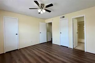 7655 Cambridge St, Houston, TX 77054 - Photo 10