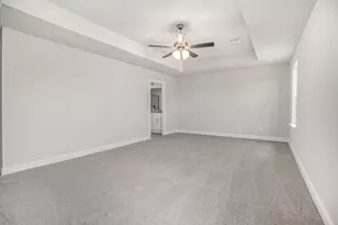 13421 Diamond Reef Ln, Texas City, TX 77568 - Photo 8