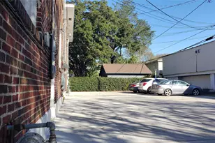 3717 Audubon Pl, Houston, TX 77006 - Photo 24