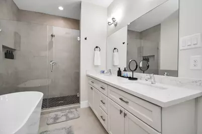 5718 Beall Street #D, Houston, TX 77091 - Photo 20