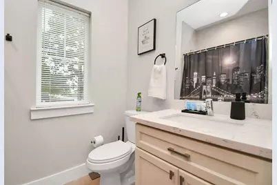 5718 Beall Street #D, Houston, TX 77091 - Photo 36
