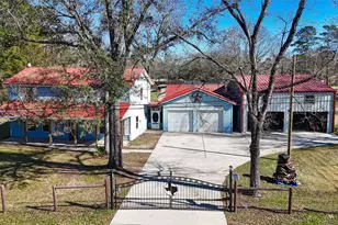 25702 Parkway Dr, Huffman, TX 77336 - Photo 2