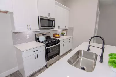 11 Wellford Street #G, Houston, TX 77022 - Photo 14