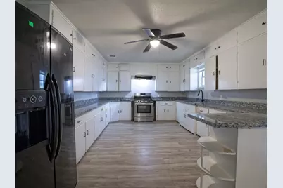 5229 Rue Street, Houston, TX 77033 - Photo 14