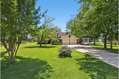 5922 Redfish Run, Baytown, TX 77523 - Photo 4