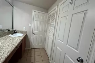 2255 Braeswood Park Dr, Houston, TX 77030 - Photo 24