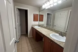 2255 Braeswood Park Dr, Houston, TX 77030 - Photo 24