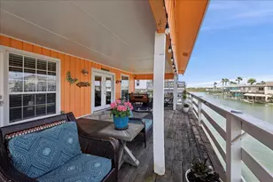 22922 Lunes St, Galveston, TX 77554 - Photo 20