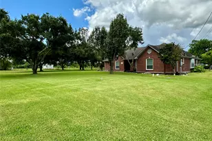 1614 Avenue Q, Santa Fe, TX 77510 - Photo 4