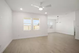 7711 Jade Crst Dr, Angleton, TX 77515 - Photo 16