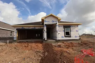 7711 Jade Crst Dr, Angleton, TX 77515 - Photo 2