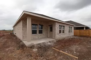 7711 Jade Crst Dr, Angleton, TX 77515 - Photo 10