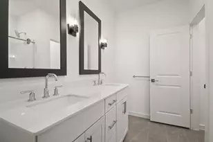 7711 Jade Crst Dr, Angleton, TX 77515 - Photo 26