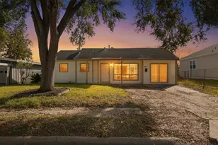 4414 Tavenor Ln, Houston, TX 77047 - Photo 1