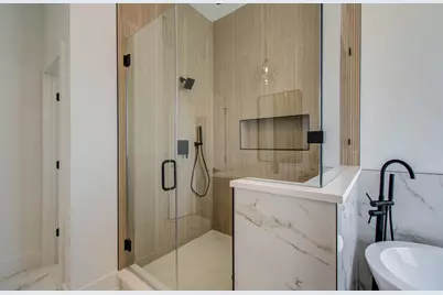 1108 Palmer Street, Houston, TX 77003 - Photo 28