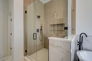 1108 Palmer St, Houston, TX 77003 - Photo 28