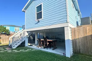 2811 Ave Q 1/2, Galveston, TX 77550 - Photo 24