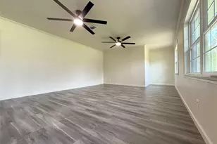 1415 Windwood St, Vidor, TX 77662 - Photo 8