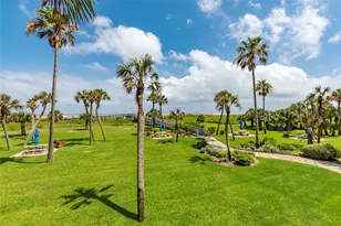 1401 E Beach Dr, Galveston, TX 77550 - Photo 34