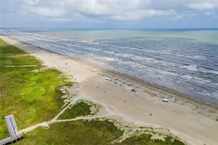 1401 E Beach Dr, Galveston, TX 77550 - Photo 18