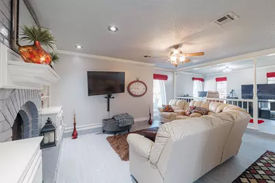 8119 Birchglen Lane, Houston, TX 77070 - Photo 10