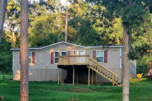 433 Highland Dr, Livingston, TX 77351 - Photo 1
