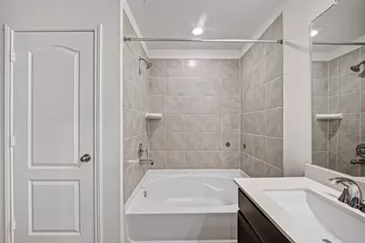 15723 Autumn Chicory Drive, Houston, TX 77044 - Photo 20