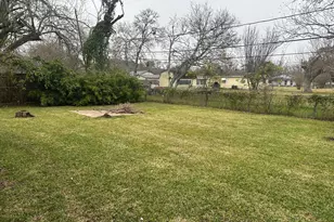 116 Forest Oaks Ln, Lake Jackson, TX 77566 - Photo 10
