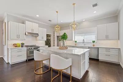 11210 Ivyridge Road, Houston, TX 77043 - Photo 18