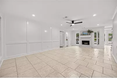 16 Mayfair Grove Court, The Woodlands, TX 77381 - Photo 10