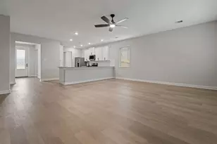 21520 Bluebonnet Bay Dr, Magnolia, TX 77354 - Photo 4