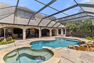 1105 Oak Park Dr, Angleton, TX 77515 - Photo 10