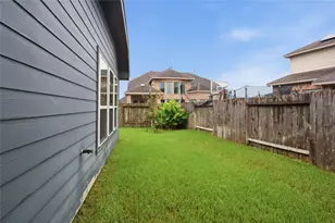 10406 Sill Pr Dr, Rosharon, TX 77583 - Photo 30