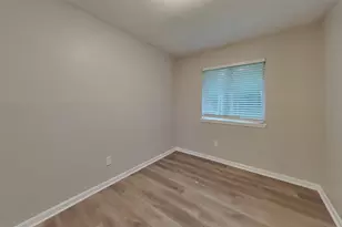 12211 Haroldson Forest Dr, Houston, TX 77044 - Photo 16