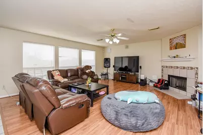 2235 Heatherwood Drive, Missouri City, TX 77489 - Photo 4