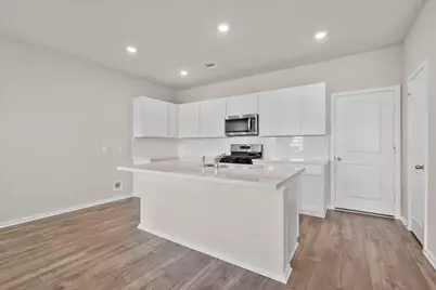 3542 Cardinal Pointe Drive, Angleton, TX 77515 - Photo 6