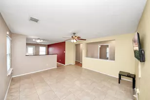 2627 Skyview Shadows Ct, Houston, TX 77047 - Photo 2