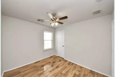 2627 Skyview Shadows Court, Houston, TX 77047 - Photo 30