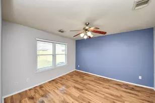 2627 Skyview Shadows Ct, Houston, TX 77047 - Photo 4