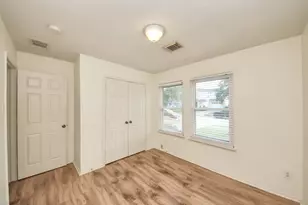 2627 Skyview Shadows Ct, Houston, TX 77047 - Photo 36