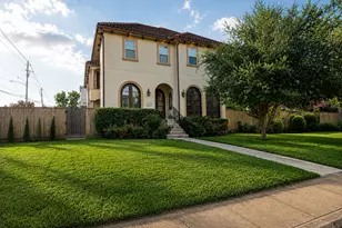 4003 Dumbarton St, Houston, TX 77025 - Photo 1