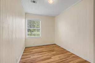 384 Co Rd 2046, Hull, TX 77564 - Photo 22
