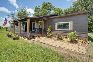 384 Co Rd 2046, Hull, TX 77564 - Photo 6