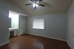 75 Willowwood Cir, The Woodlands, TX 77381 - Photo 10