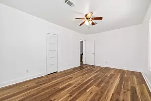 1805 Ave N 1/2, Galveston, TX 77550 - Photo 24