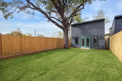 2207 Stevens St, Houston, TX 77026 - Photo 20