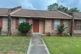 101 Willenberg Rd, Lake Jackson, TX 77566 - Photo 1