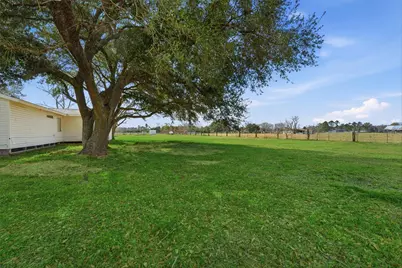 611 Reidland Road, Crosby, TX 77532 - Photo 22